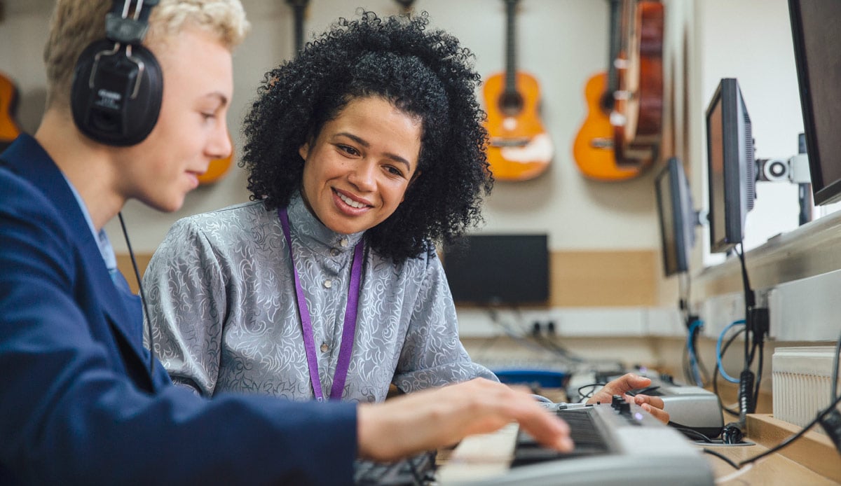 Tips to Apply for Music Scholarships in 2022