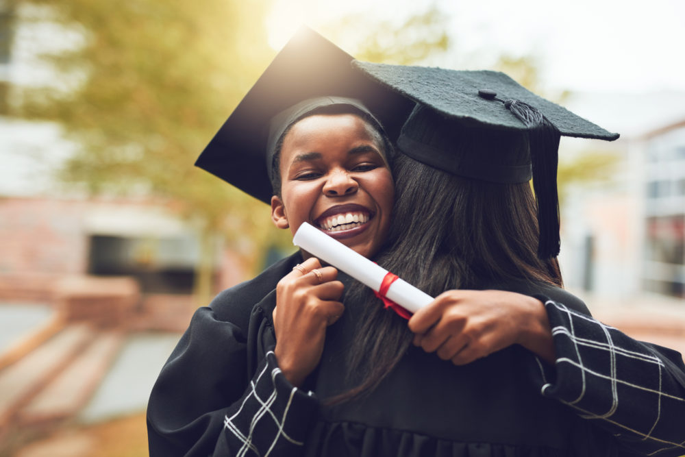 How to Qualify for Scholarships and Grants?